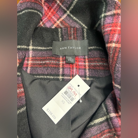 Ann Taylor Wool Blend Black Plaid Winter Coat NWT Size XS Gorgeous! - Picture 4 of 7